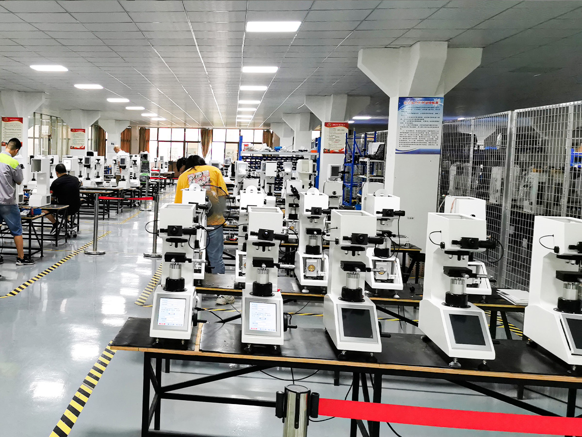 硬度計裝配車間